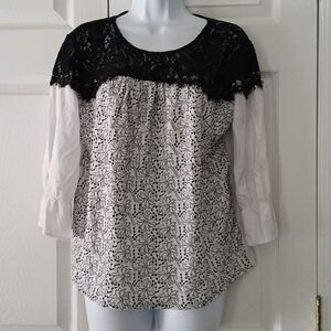 Krya  black white embroidered and lace top  Sz L